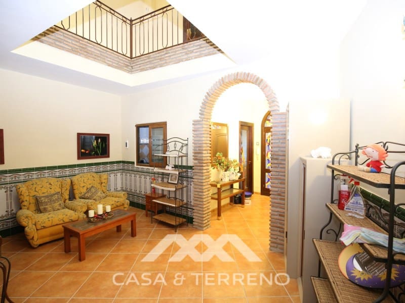 6 soveværelse Guesthouse/B & B til salg i Benamargosa med garage - € 478.000 (Ref: 8187467)