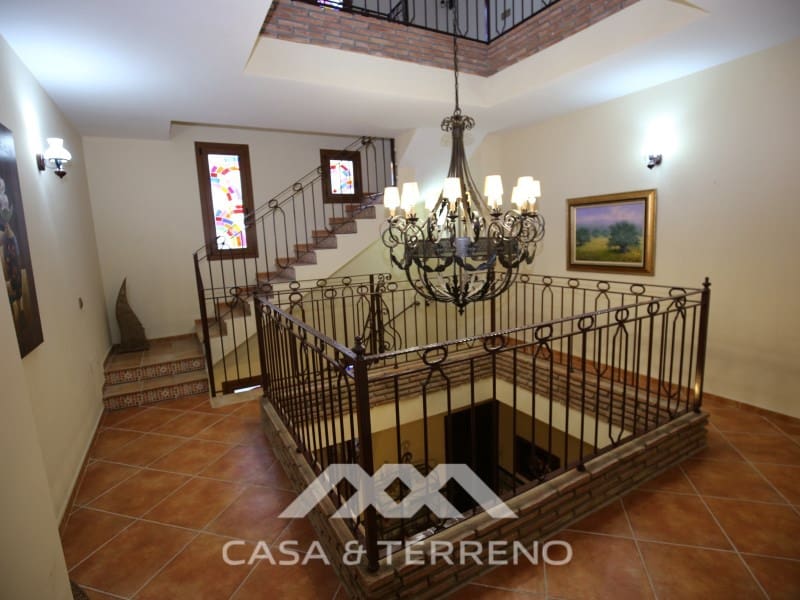 6 soveværelse Guesthouse/B & B til salg i Benamargosa med garage - € 478.000 (Ref: 8187467)