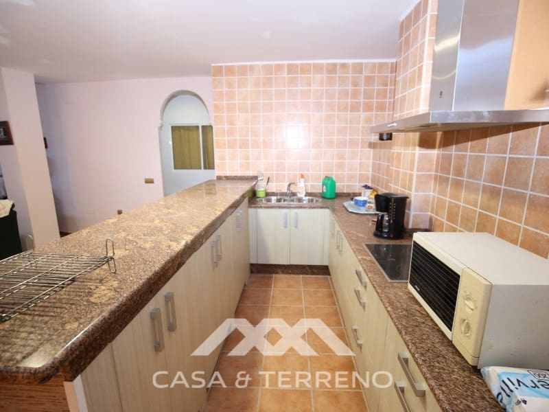 6 soveværelse Guesthouse/B & B til salg i Benamargosa med garage - € 478.000 (Ref: 8187467)