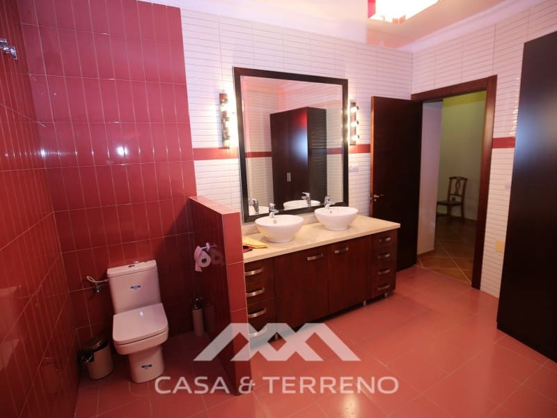 6 soveværelse Guesthouse/B & B til salg i Benamargosa med garage - € 478.000 (Ref: 8187467)