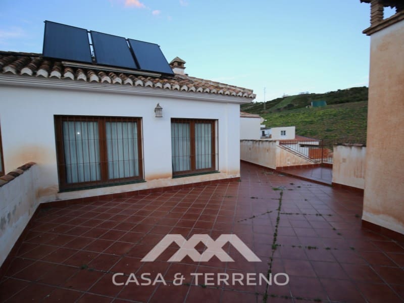 6 soveværelse Guesthouse/B & B til salg i Benamargosa med garage - € 478.000 (Ref: 8187467)