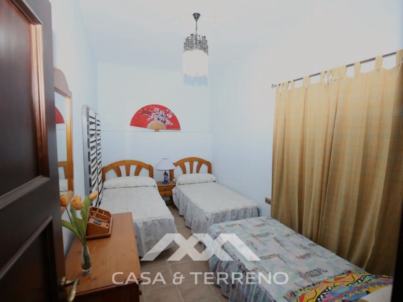 6 soveværelse Guesthouse/B & B til salg i Benamargosa med garage - € 478.000 (Ref: 8187467)