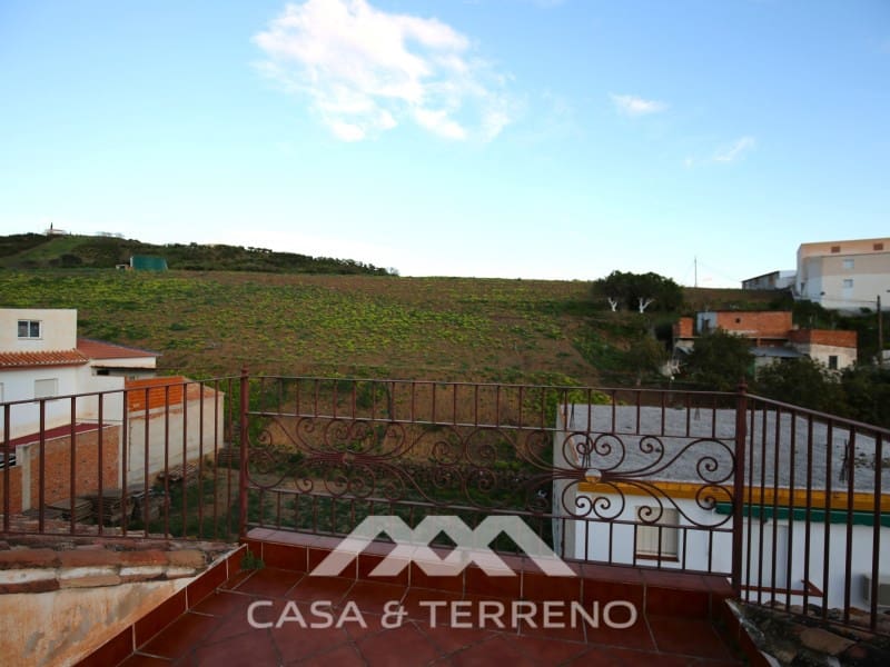 6 soveværelse Guesthouse/B & B til salg i Benamargosa med garage - € 478.000 (Ref: 8187467)