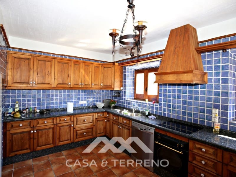 9 soverom Gjestgiveri/B&B til salgs i Frigiliana med svømmebasseng - € 3 200 000 (Ref: 8187469)