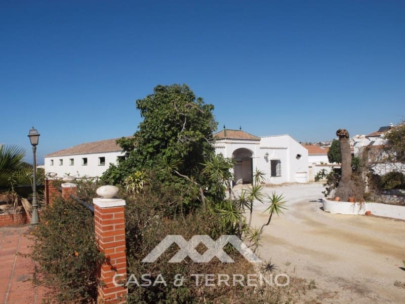 Terrain à Bâtir à vendre à Almayate - 3 500 000 € (Ref: 8211684)