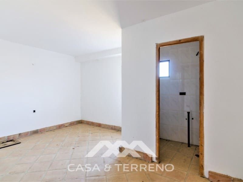 12 soveværelse Guesthouse/B & B til salg i Vinuela med garage - € 399.999 (Ref: 8211688)