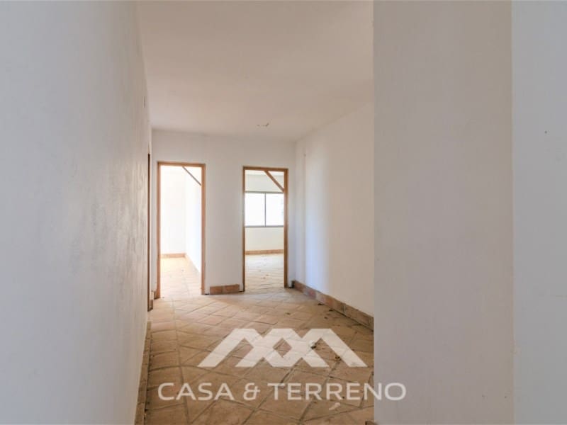 12 soveværelse Guesthouse/B & B til salg i Vinuela med garage - € 399.999 (Ref: 8211688)