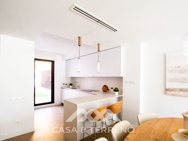 4 soverom Villa til salgs i Rincón de la Victoria med svømmebasseng garasje - € 705 000 (Ref: 8216162)