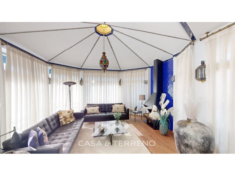 6 soveværelse Guesthouse/B & B til salg i Caleta de Velez med swimmingpool garage - € 1.200.000 (Ref: 8222901)