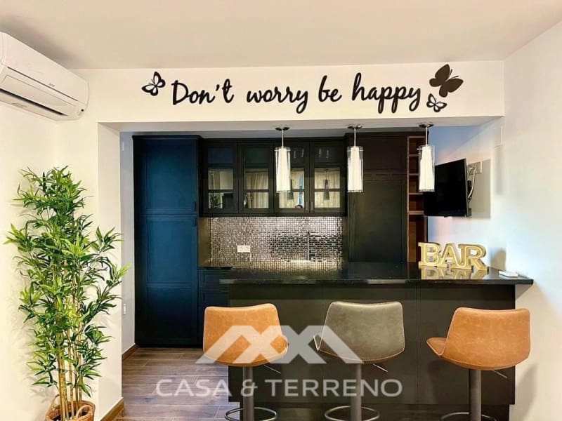 6 soveværelse Guesthouse/B & B til salg i Caleta de Velez med swimmingpool garage - € 1.200.000 (Ref: 8222901)