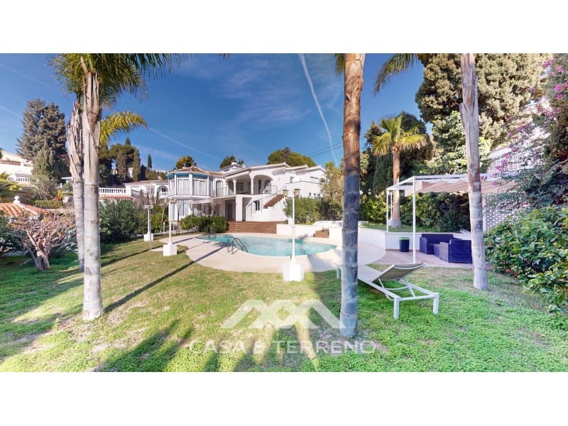 6 soveværelse Guesthouse/B & B til salg i Caleta de Velez med swimmingpool garage - € 1.200.000 (Ref: 8222901)