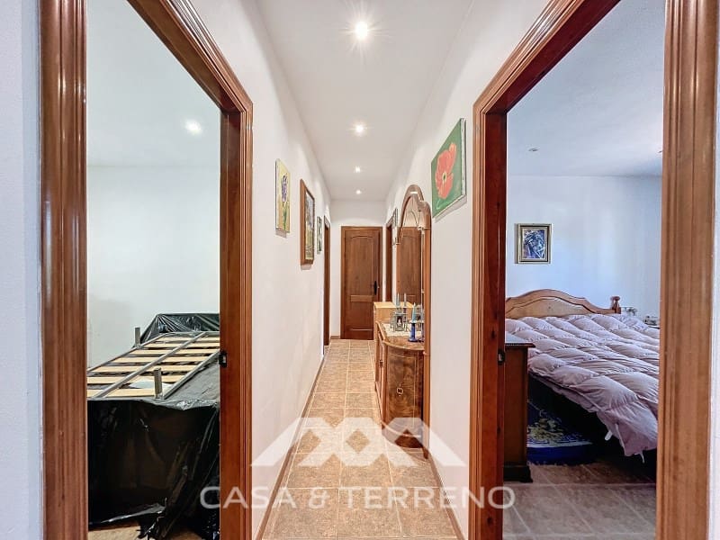 4 slaapkamer Finca/Landhuis te koop in Competa - € 370.000 (Ref: 8311604)