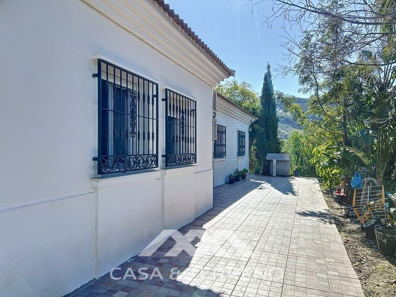 4 slaapkamer Finca/Landhuis te koop in Competa - € 370.000 (Ref: 8311604)
