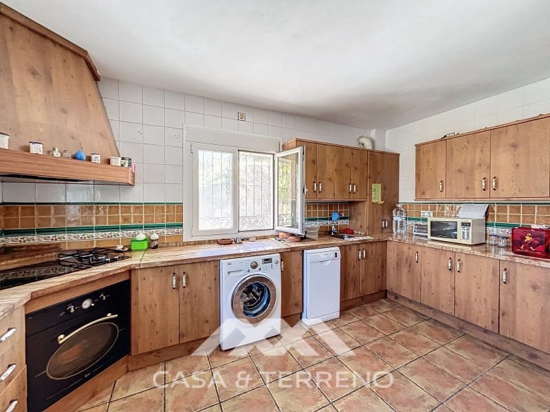 4 slaapkamer Finca/Landhuis te koop in Competa - € 370.000 (Ref: 8311604)