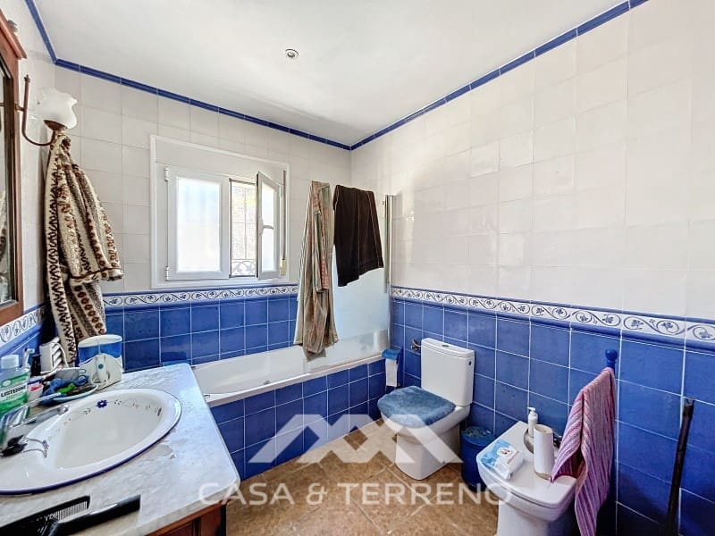 4 slaapkamer Finca/Landhuis te koop in Competa - € 370.000 (Ref: 8311604)