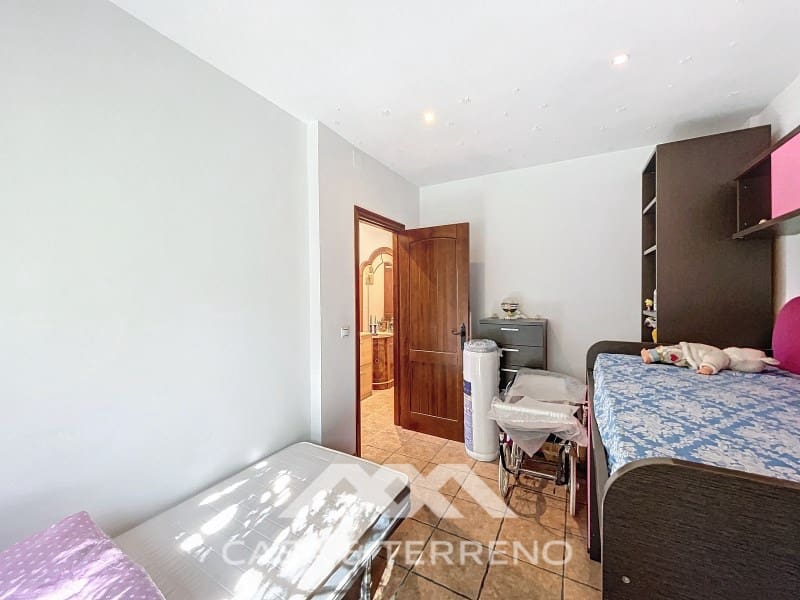 4 slaapkamer Finca/Landhuis te koop in Competa - € 370.000 (Ref: 8311604)