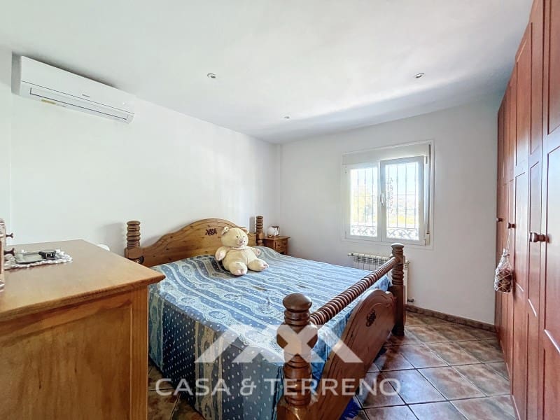 4 slaapkamer Finca/Landhuis te koop in Competa - € 370.000 (Ref: 8311604)