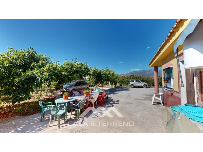 3 soveværelse Finca/Landehus til salg i Benamocarra - € 299.000 (Ref: 8311606)