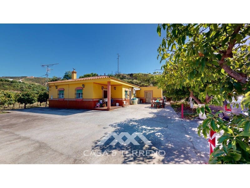 3 soveværelse Finca/Landehus til salg i Benamocarra - € 299.000 (Ref: 8311606)