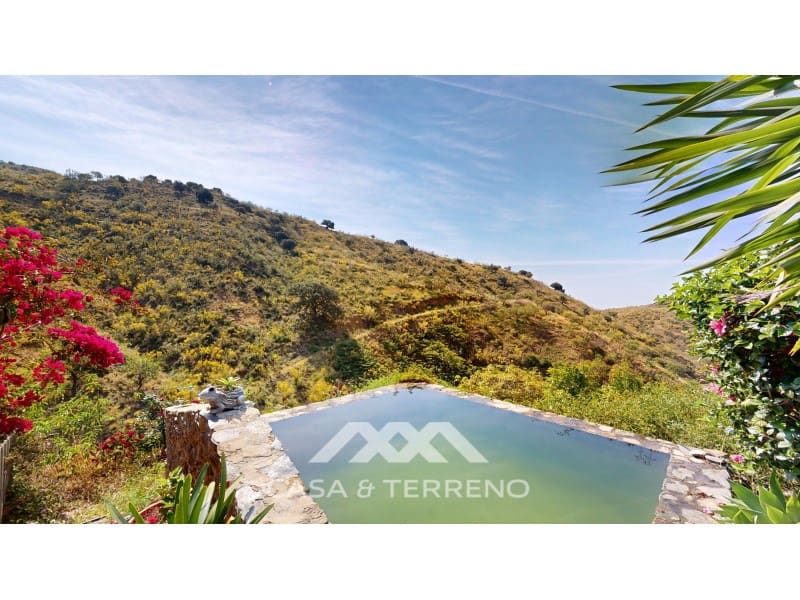 7 soveværelse Villa til salg i Moclinejo med swimmingpool - € 960.000 (Ref: 8322848)