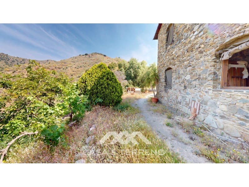 7 soveværelse Villa til salg i Moclinejo med swimmingpool - € 960.000 (Ref: 8322848)