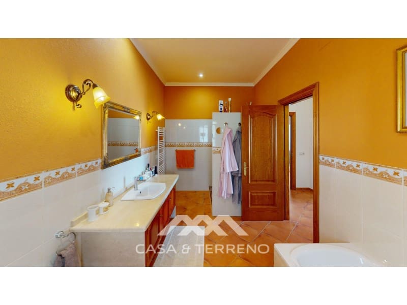 3 soveværelse Villa til salg i Algarrobo med swimmingpool - € 875.000 (Ref: 8383269)