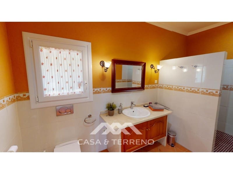 3 soveværelse Villa til salg i Algarrobo med swimmingpool - € 875.000 (Ref: 8383269)