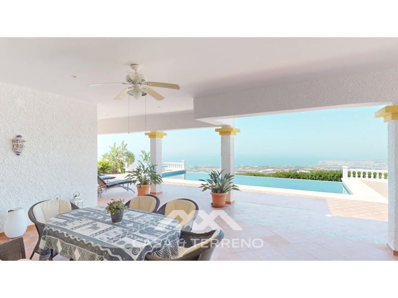 3 soveværelse Villa til salg i Algarrobo med swimmingpool - € 875.000 (Ref: 8383269)