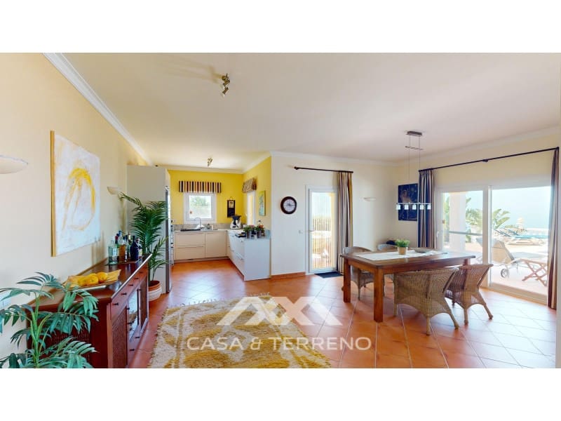 3 soveværelse Villa til salg i Algarrobo med swimmingpool - € 875.000 (Ref: 8383269)