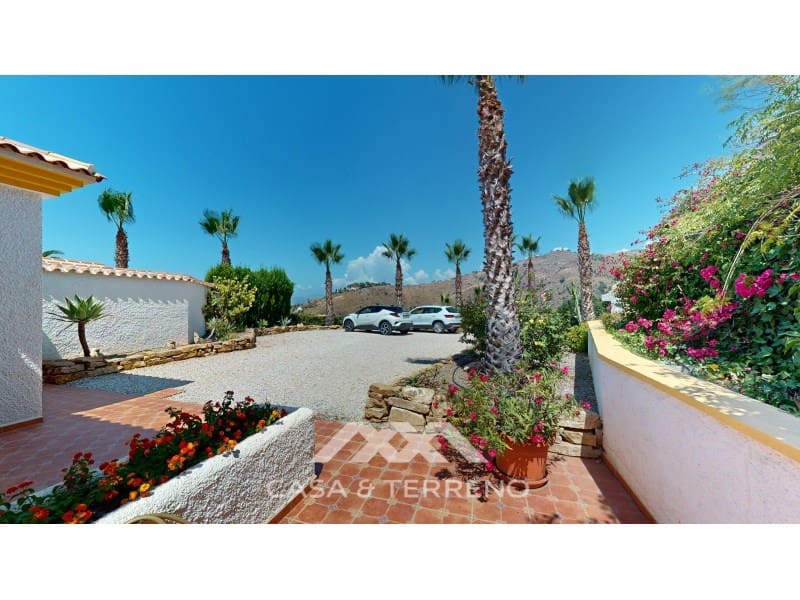 3 soveværelse Villa til salg i Algarrobo med swimmingpool - € 875.000 (Ref: 8383269)