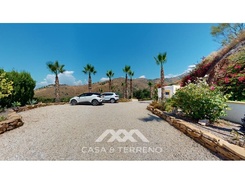 3 soveværelse Villa til salg i Algarrobo med swimmingpool - € 875.000 (Ref: 8383269)