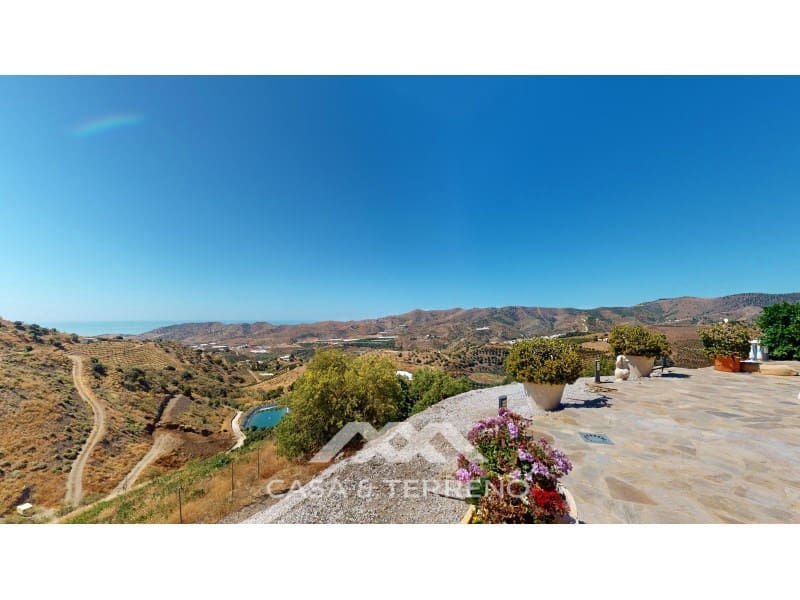 7 soveværelse Villa til salg i Iznate med swimmingpool garage - € 1.352.000 (Ref: 8399029)