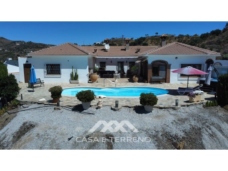 7 soveværelse Villa til salg i Iznate med swimmingpool garage - € 1.352.000 (Ref: 8399029)