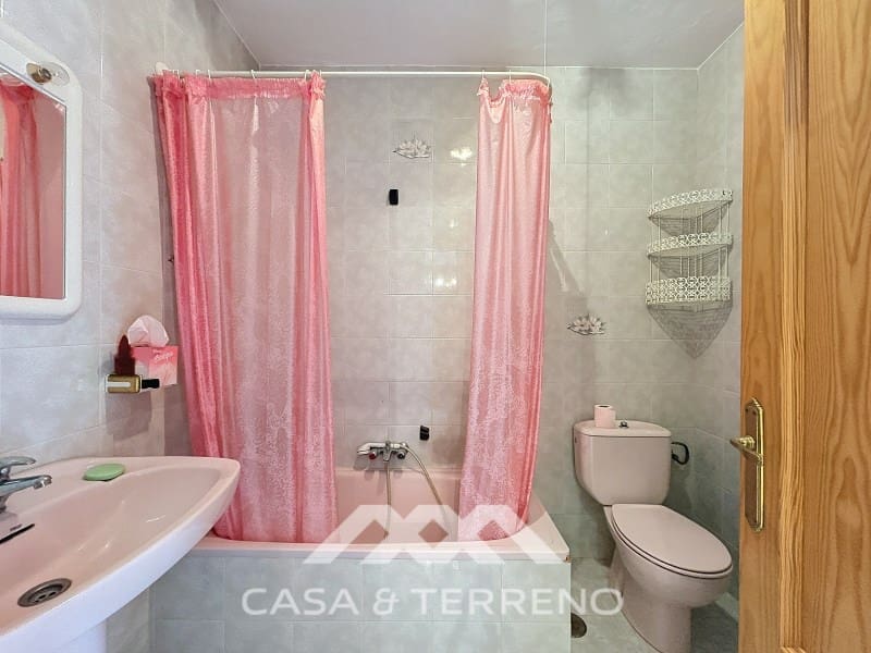 4 slaapkamer Huis te koop in Archez - € 239.000 (Ref: 8403747)