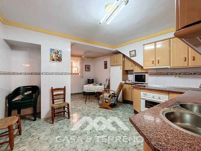 4 slaapkamer Huis te koop in Archez - € 239.000 (Ref: 8403747)