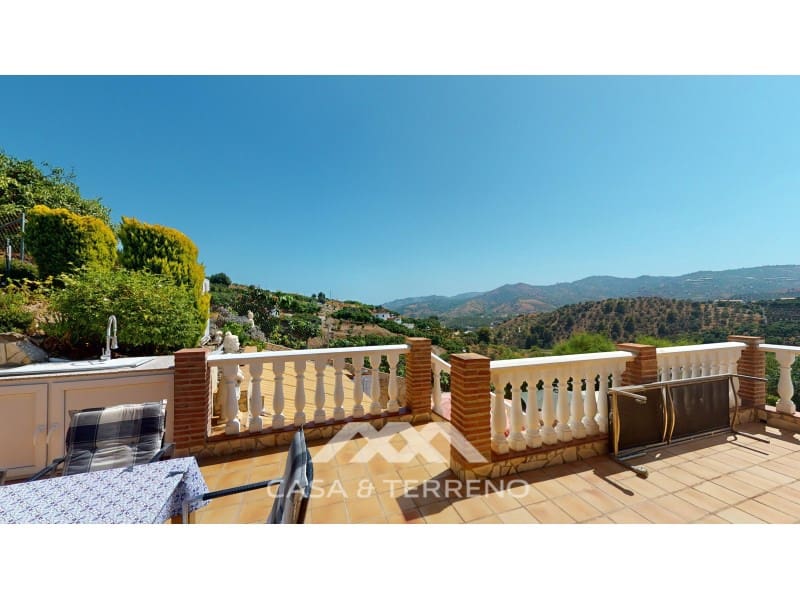 4 slaapkamer Villa te koop in Frigiliana met zwembad garage - € 880.000 (Ref: 8430529)