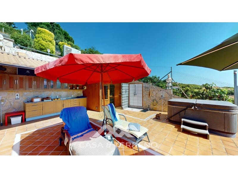 4 slaapkamer Villa te koop in Frigiliana met zwembad garage - € 880.000 (Ref: 8430529)