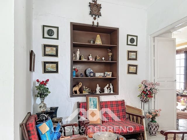 10 soverom Hus til salgs i Vélez-Málaga - € 375 000 (Ref: 8482202)