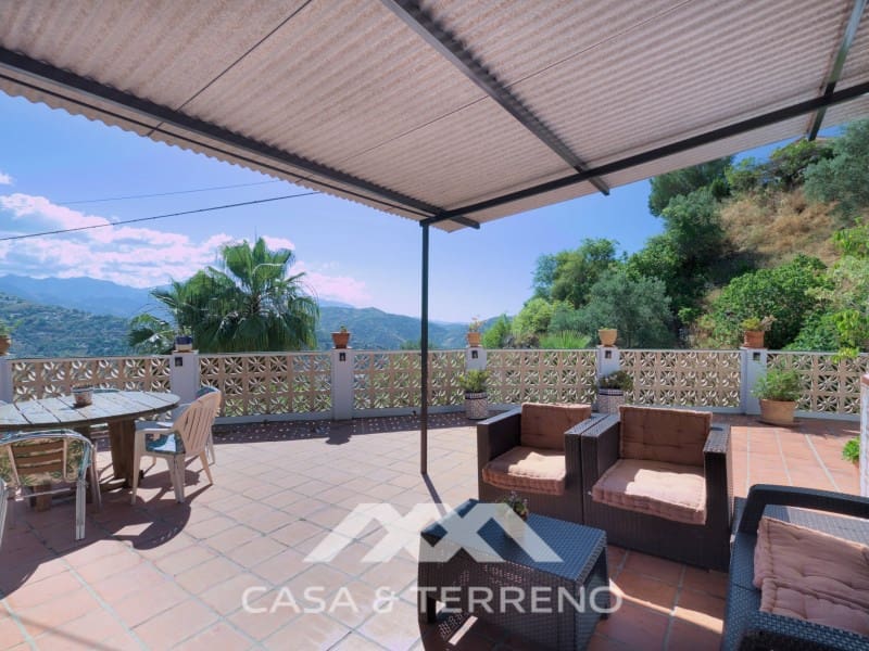 3 sovrum Villa till salu i Sayalonga med pool garage - 390 000 € (Ref: 8487864)