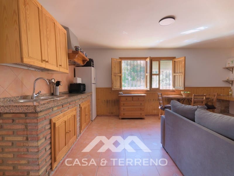 3 sovrum Villa till salu i Sayalonga med pool garage - 390 000 € (Ref: 8487864)