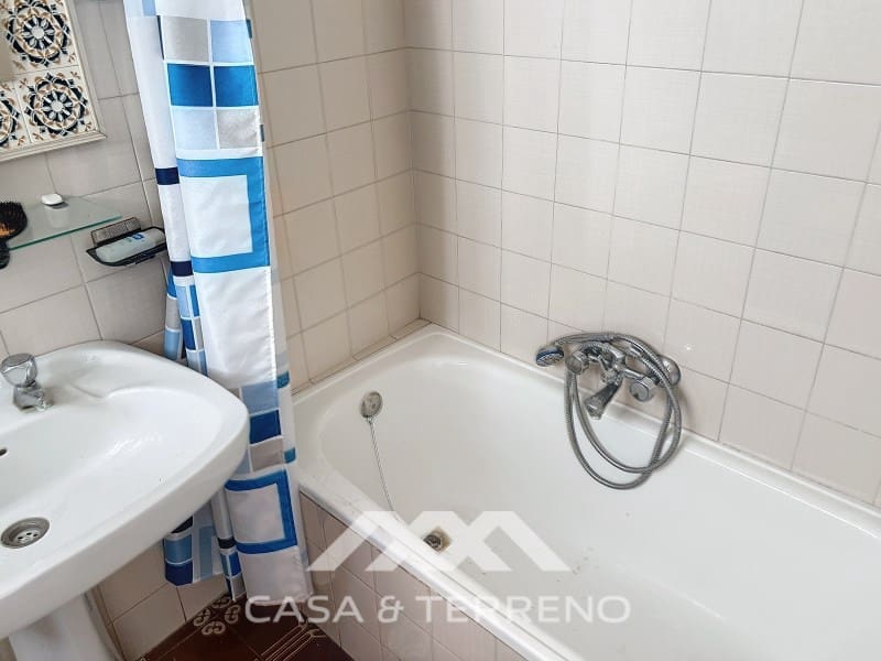 10 bedroom Guesthouse/B & B for sale in Velez-Malaga - € 375,000 (Ref: 8489098)