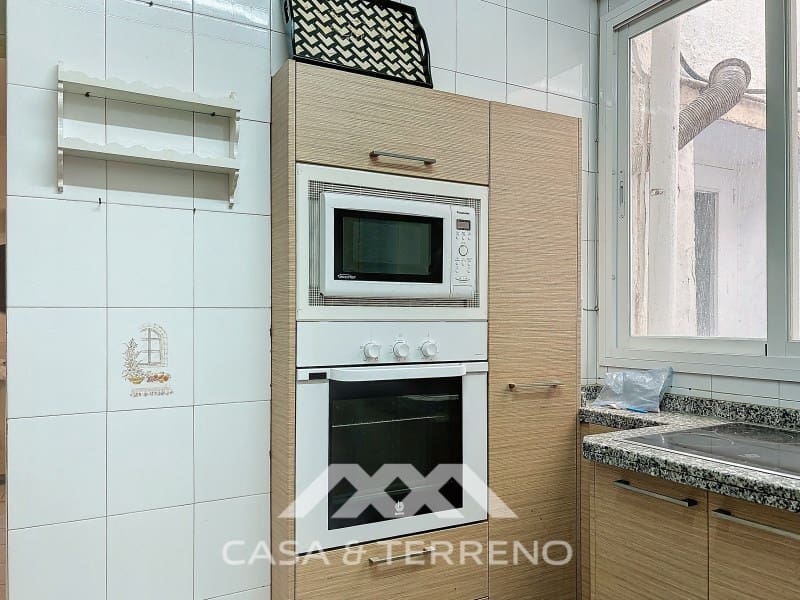 10 bedroom Guesthouse/B & B for sale in Velez-Malaga - € 375,000 (Ref: 8489098)