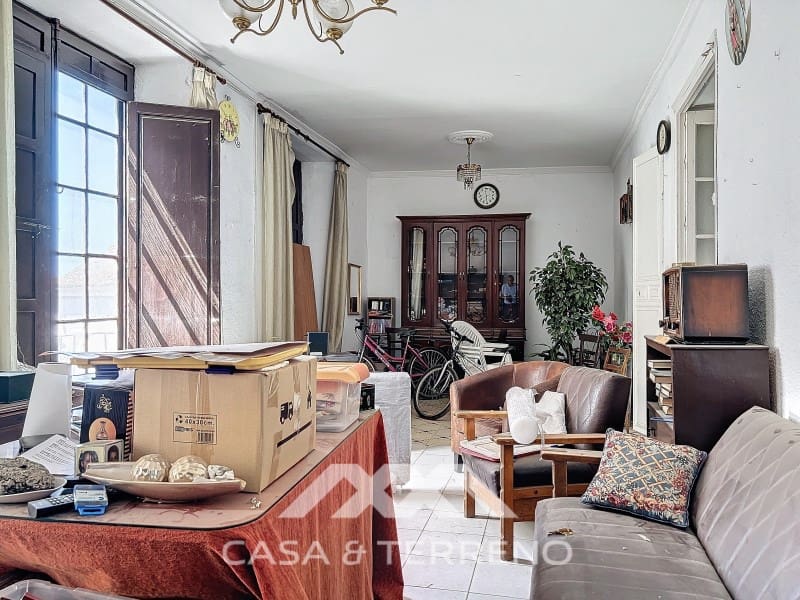 10 bedroom Guesthouse/B & B for sale in Velez-Malaga - € 375,000 (Ref: 8489098)