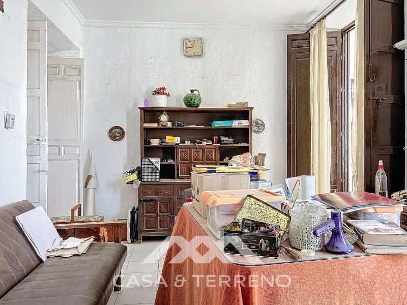 10 bedroom Guesthouse/B & B for sale in Velez-Malaga - € 375,000 (Ref: 8489098)