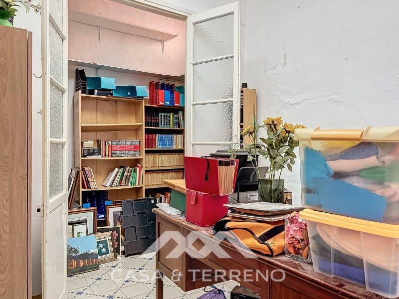 10 bedroom Guesthouse/B & B for sale in Velez-Malaga - € 375,000 (Ref: 8489098)