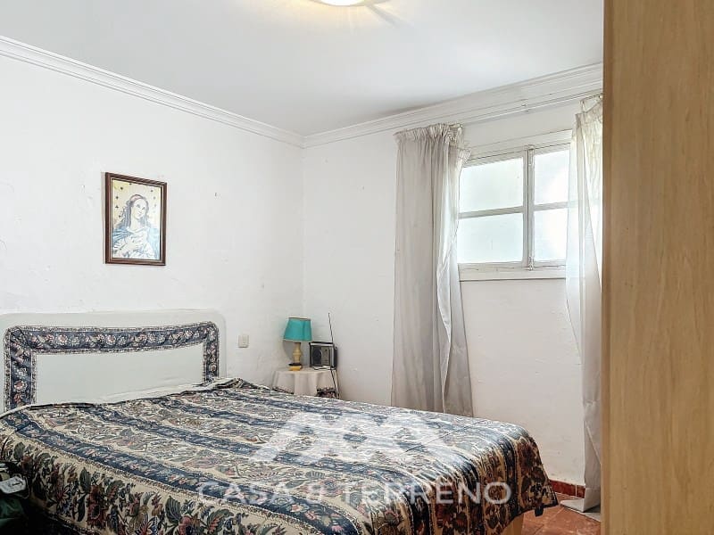 10 bedroom Guesthouse/B & B for sale in Velez-Malaga - € 375,000 (Ref: 8489098)