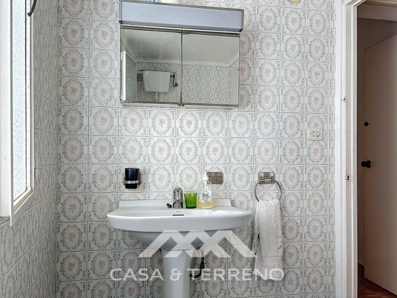 10 bedroom Guesthouse/B & B for sale in Velez-Malaga - € 375,000 (Ref: 8489098)