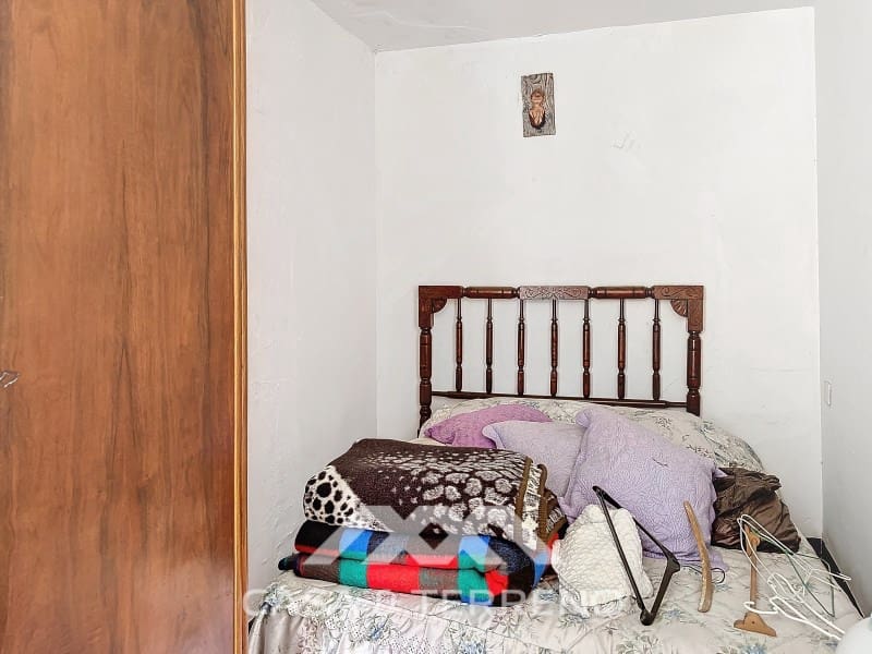 10 bedroom Guesthouse/B & B for sale in Velez-Malaga - € 375,000 (Ref: 8489098)