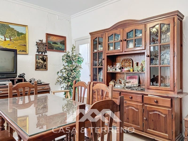 10 bedroom Guesthouse/B & B for sale in Velez-Malaga - € 375,000 (Ref: 8489098)