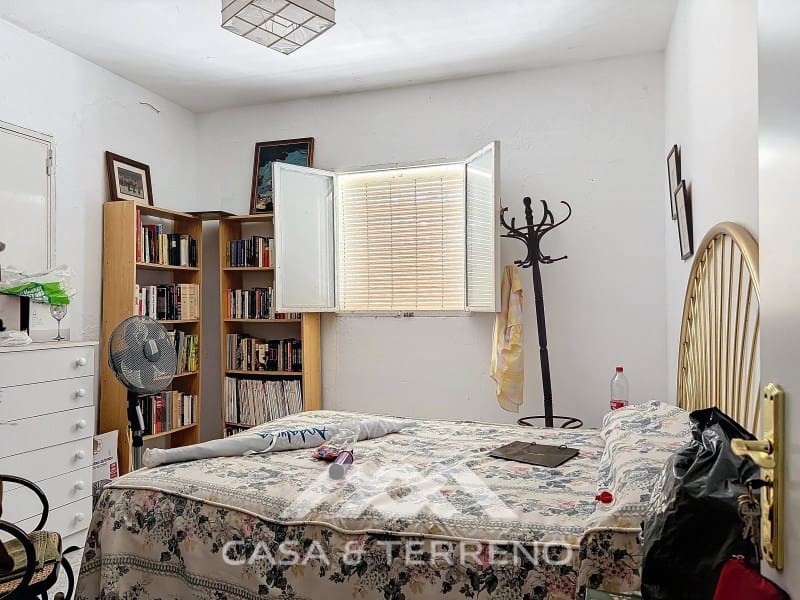 10 bedroom Guesthouse/B & B for sale in Torre del Mar with pool - € 425,000 (Ref: 8489099)